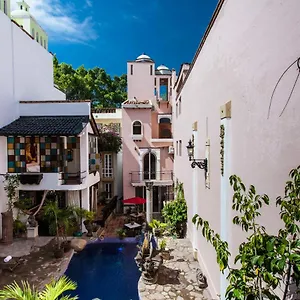 Bed & Breakfast Garlands Del Rio Riverside Boutique, Puerto Vallarta